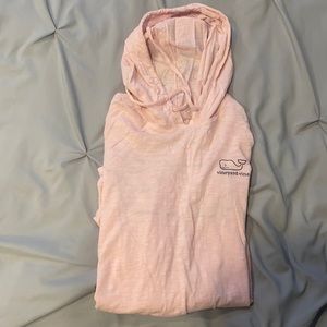 Vineyard vines hooded longsleeve shirt worn once